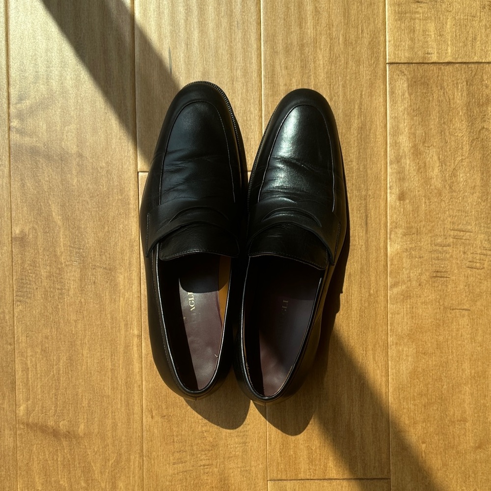 Bruno Magli Maioco slip on penny loafers. GREAT CONDITION